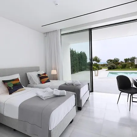 Butterflies Zante Luxury וילה *