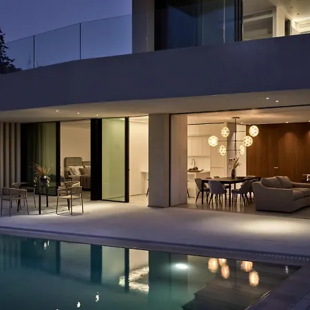 فيلة Butterflies Zante Luxury *