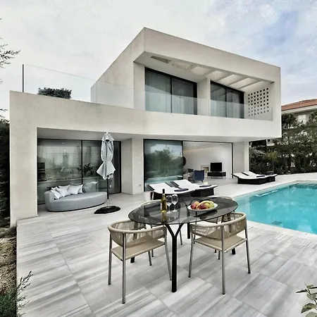 Butterflies Zante Luxury فيلة